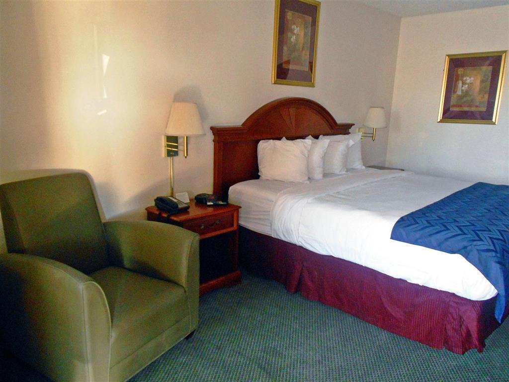 Motel 6 ウェイクロス 部屋 写真