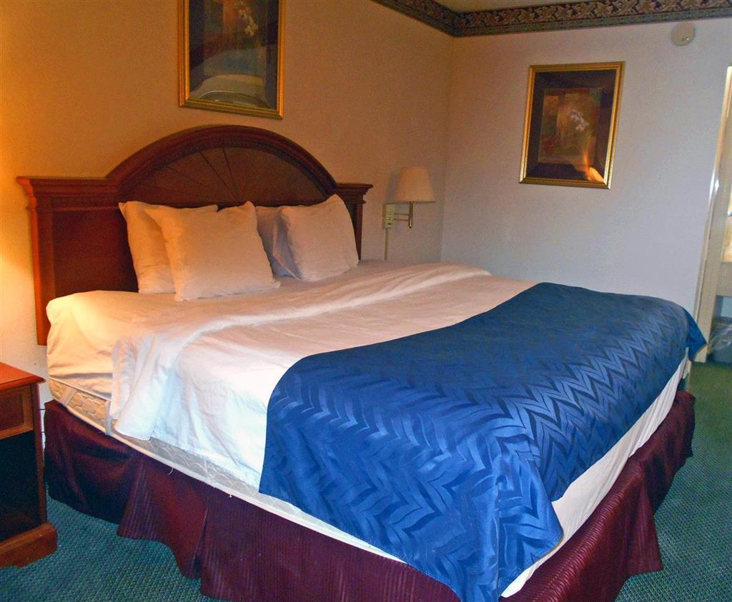 Motel 6 ウェイクロス 部屋 写真